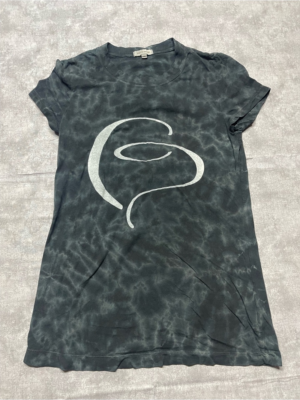 Boston Proper Black Tie-Dye Short Sleeve Tee with Silver Graphic
